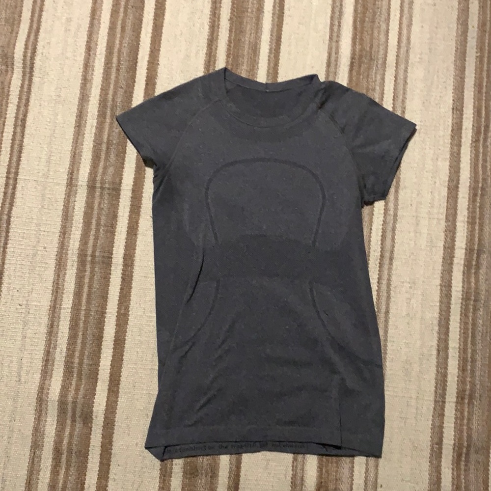 Lululemon swiftly tech  short sleeve